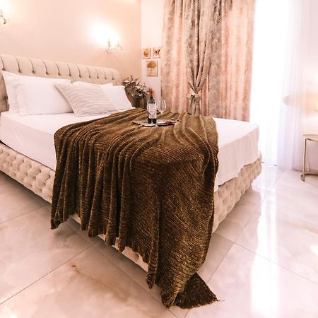 Goldenspace Exquisite Suite Near The Port فولوس المظهر الخارجي الصورة