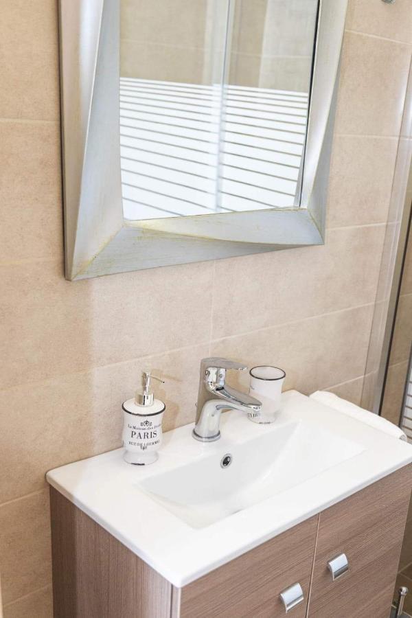 Goldenspace Exquisite Suite Near The Port فولوس المظهر الخارجي الصورة